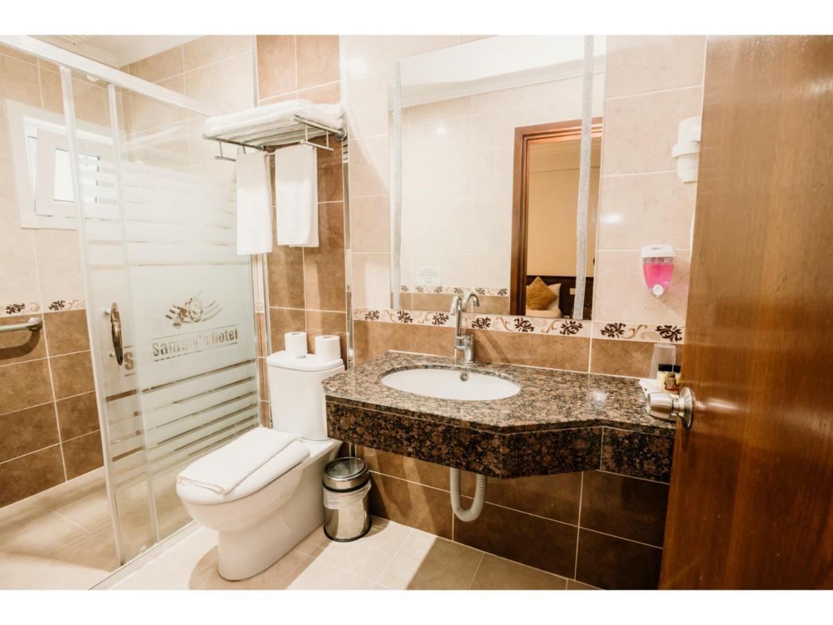 Sammy'S Hotel Кирения Экстерьер фото